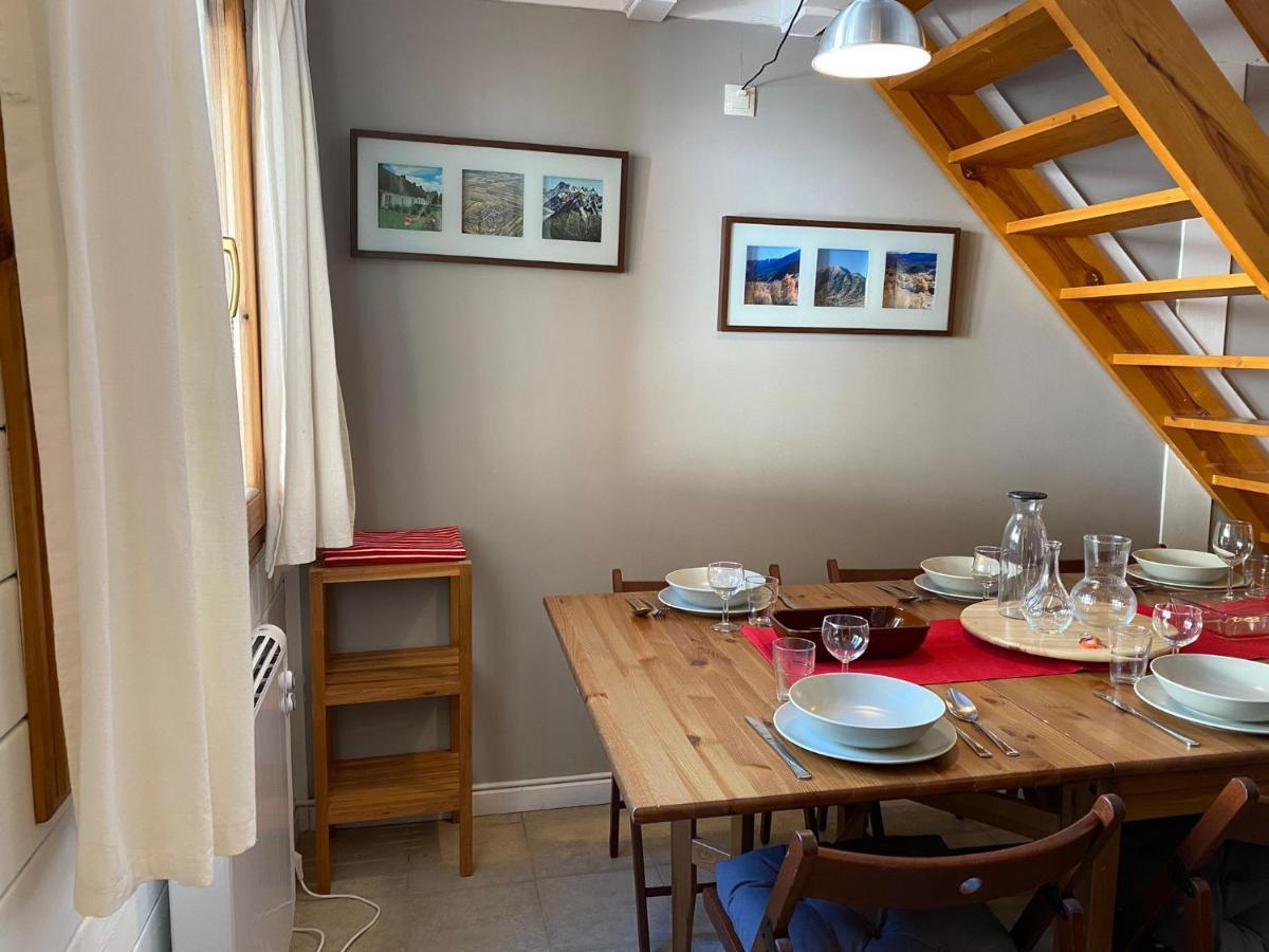 Appartement Acogedora Buardilla Duplex 6 Pax à Incles Extérieur photo