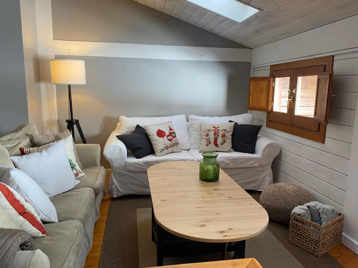 Appartement Acogedora Buardilla Duplex 6 Pax à Incles Extérieur photo